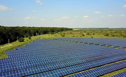 Solar panels solar farm
